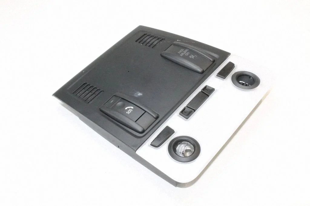 Esiistmete valgustustuli – BMW 3-seeria E90 E91 (2005-2012)