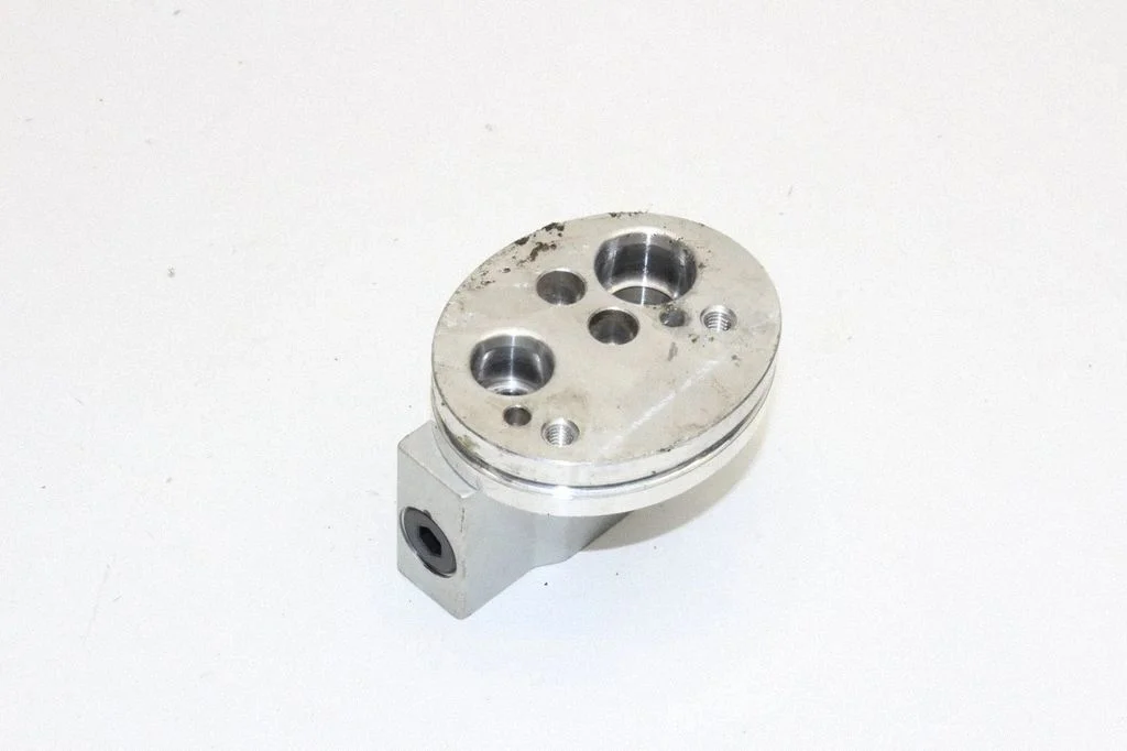 Air conditioning (A/C) expansion valve 9159803