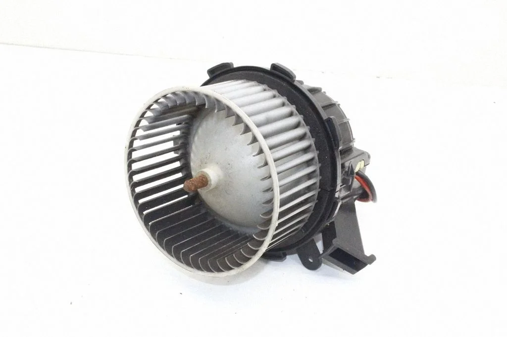 Salongipuhur – Audi A4 Allroad B8 (2008-2016)