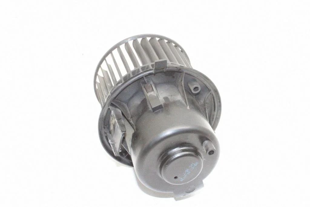 Krāsniņas ventilators/pūtējs – Ford Transit - Tourneo Connect (2003-2008)