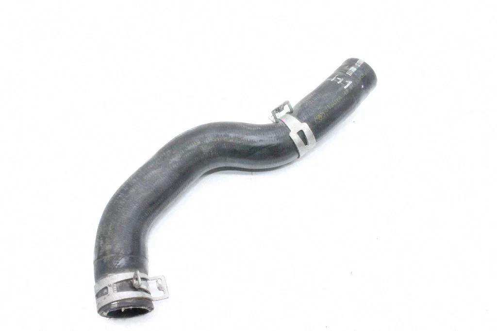 Engine coolant pipe/hose – Toyota Yaris (2015-)