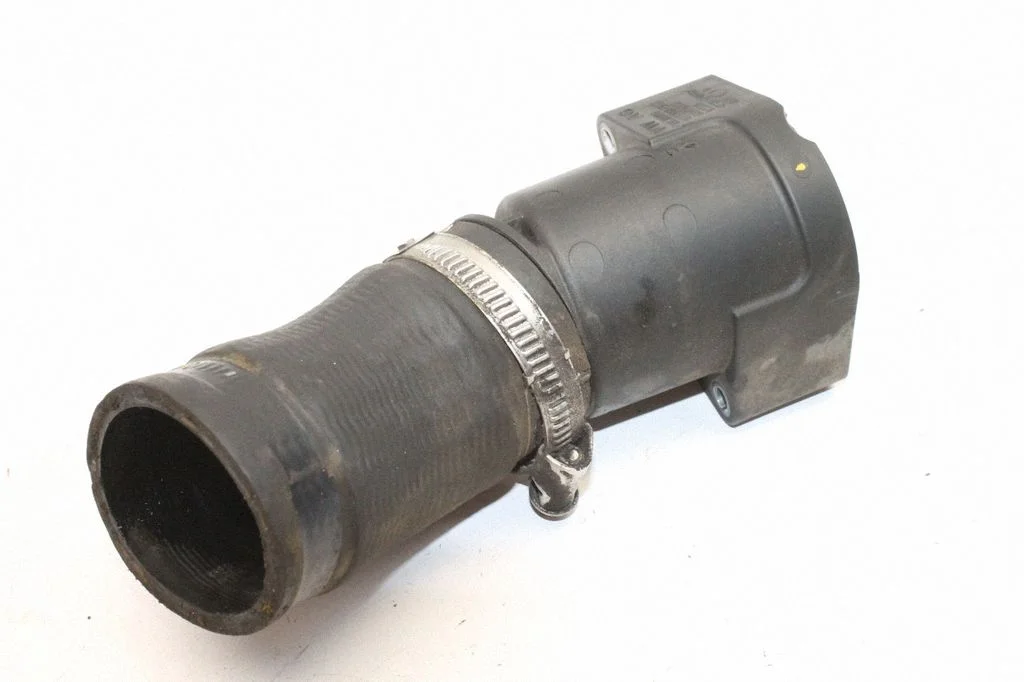 Przewody układu chłodzenia silnika 5N0145828F