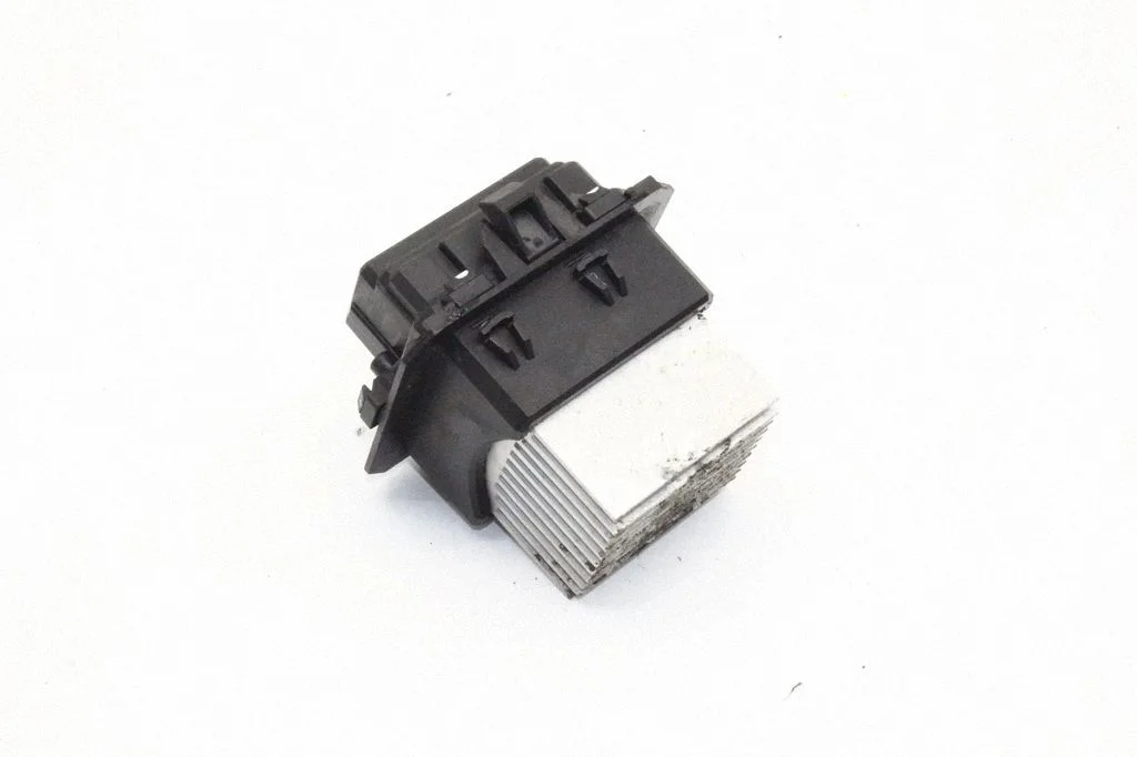 Heater blower motor/fan resistor – Nissan Leaf I (ZE0) (2010-2017)