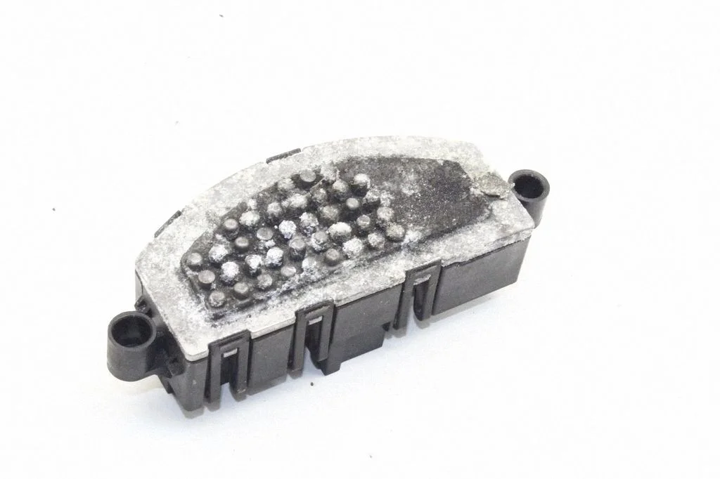 Heater blower motor/fan resistor – Audi A4 Allroad B8 (2008-2016)