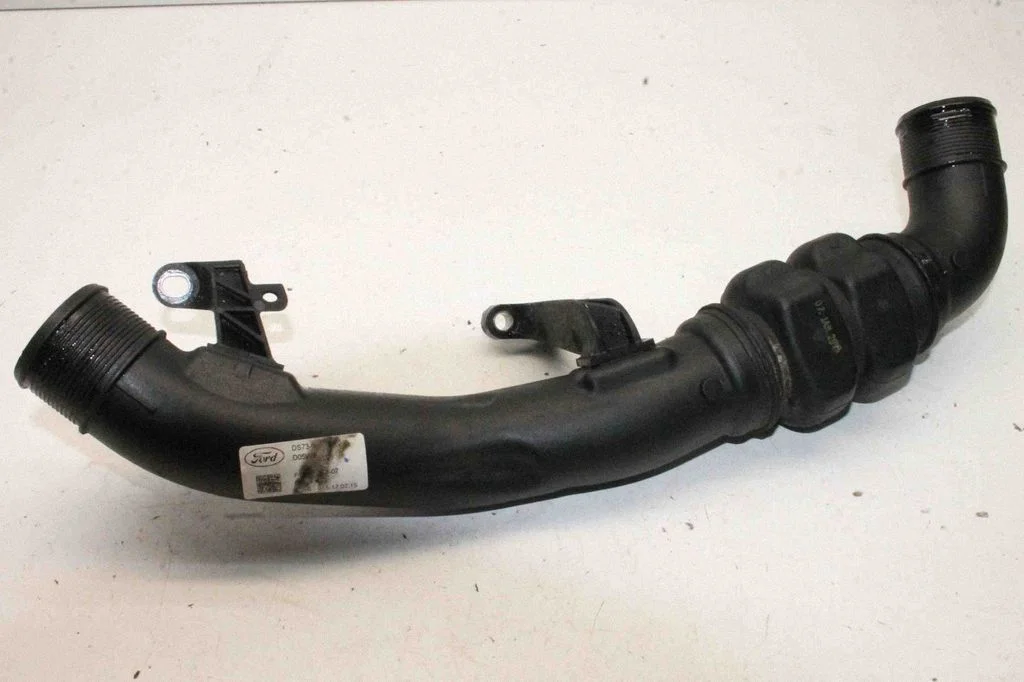 Vahejahuti voolik (-ud)/ toru (-d) – Ford Kuga II (2013-2019)
