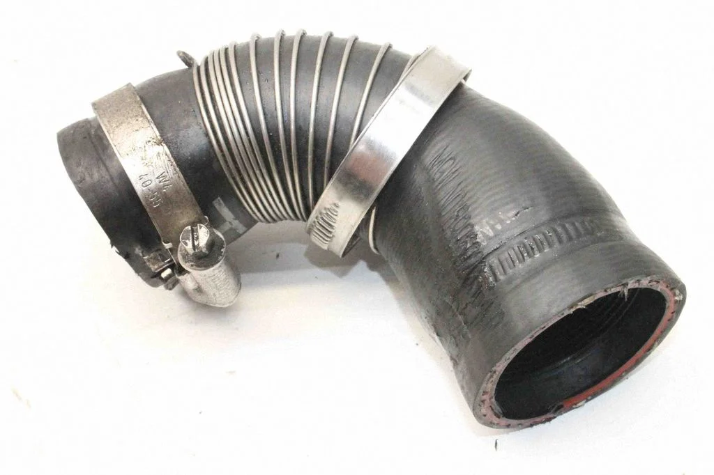 Vahejahuti voolik (-ud)/ toru (-d) – Ford Kuga II (2013-2019)