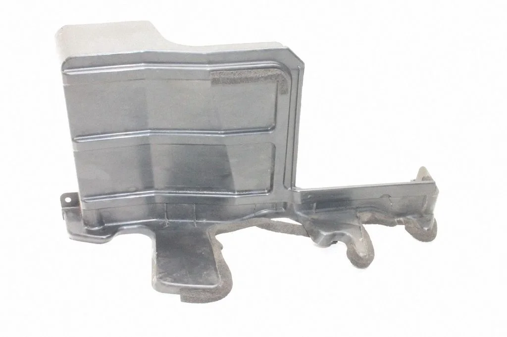 Kierownica powietrza chłodnicy – Nissan Juke I F15 (2010-2018)