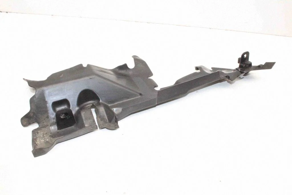 Intercooler air guide/duct channel – Peugeot 308 (2013-2021)