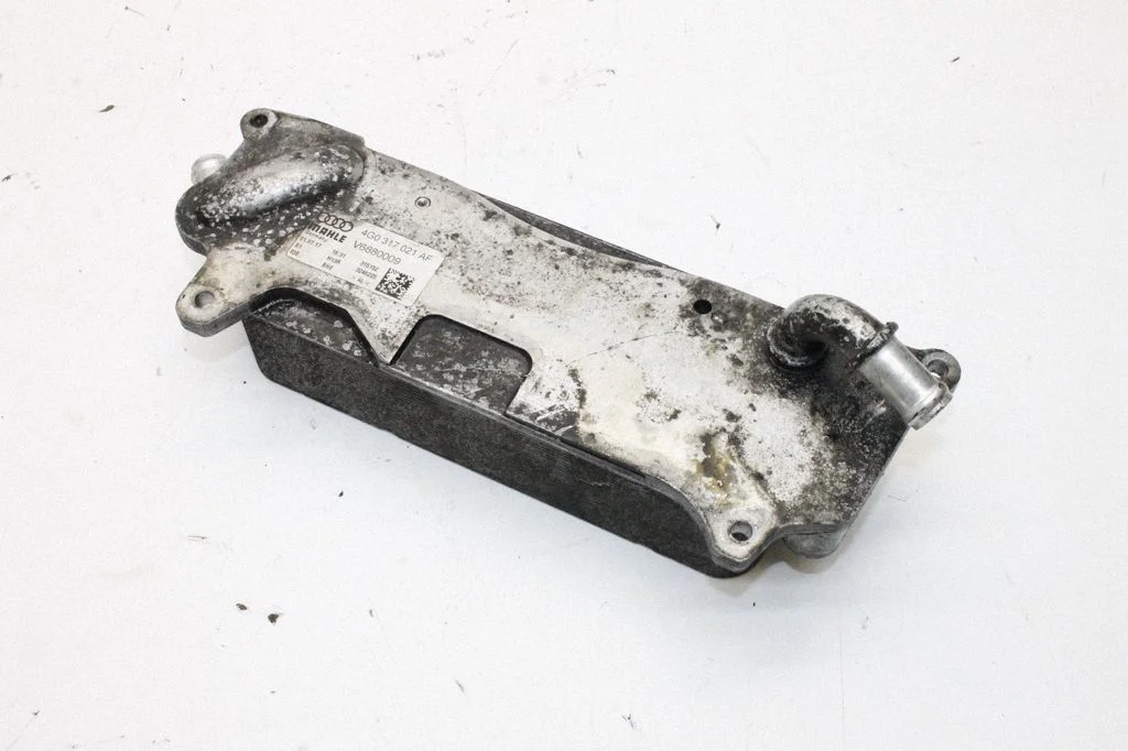 Motora eļļas radiators – Audi A6 S6 C7 4G (2011-2018)