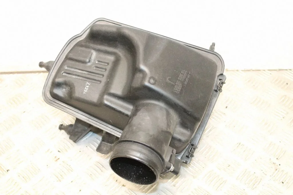 Air filter box – Nissan X-Trail T31 (2007-2014)