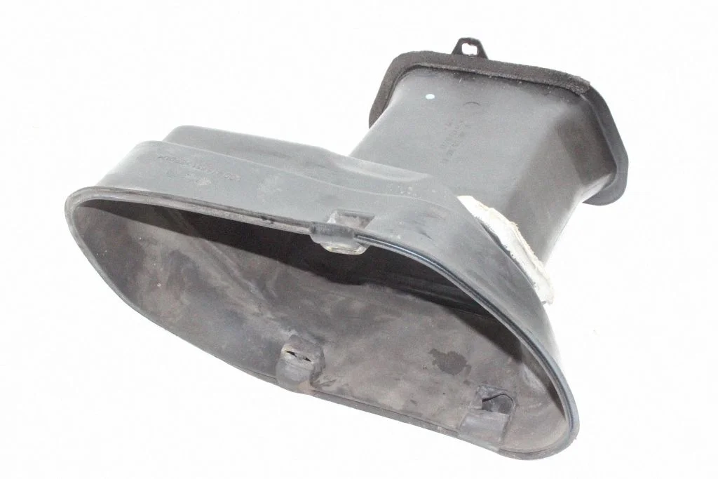 Gaisa ieplūdes kanāla detaļa (-as) – Porsche Boxster 986 (1996-2004)