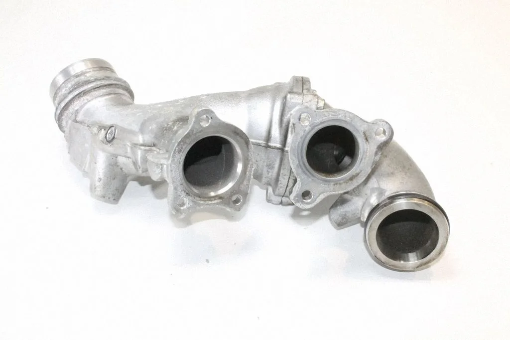 Air intake hose/pipe A6510906680