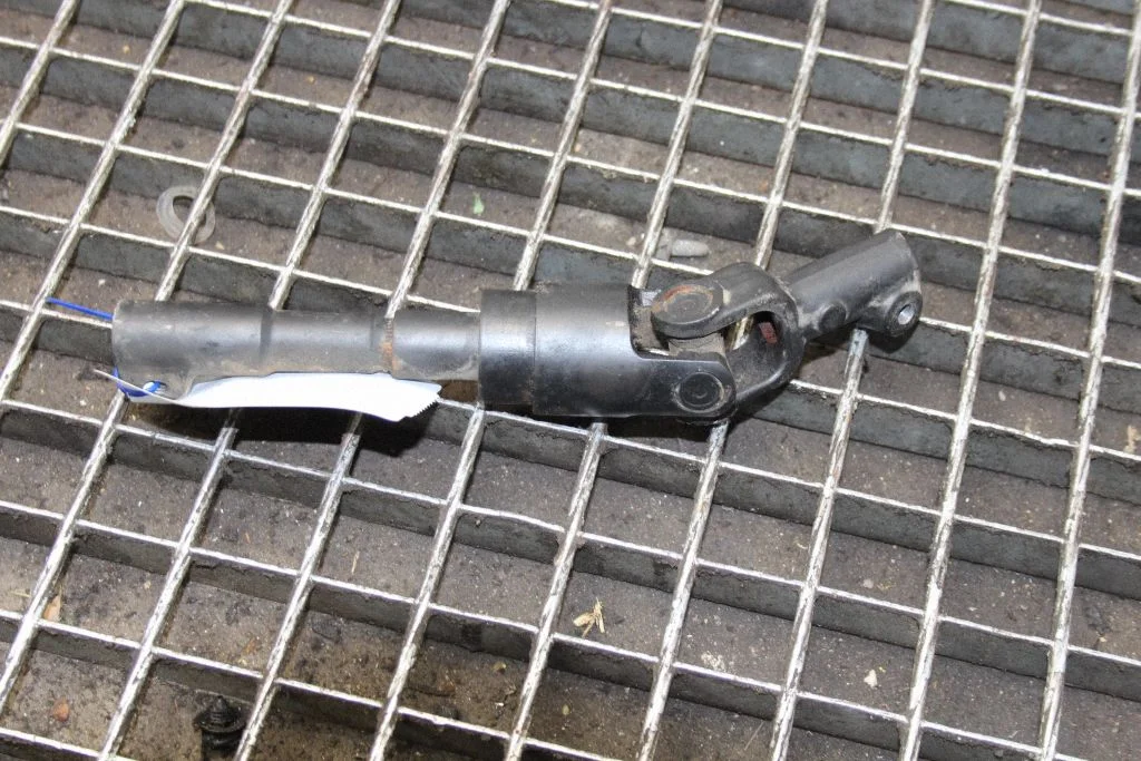 Steering column universal joint