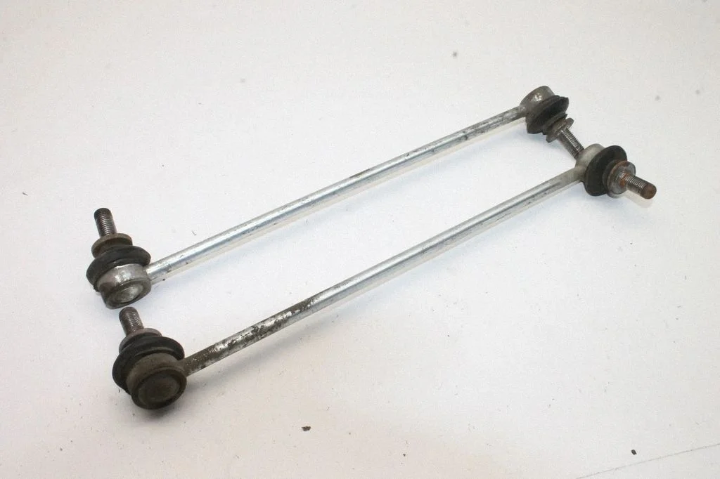 Priekšējā stabilizatora atsaite – labā