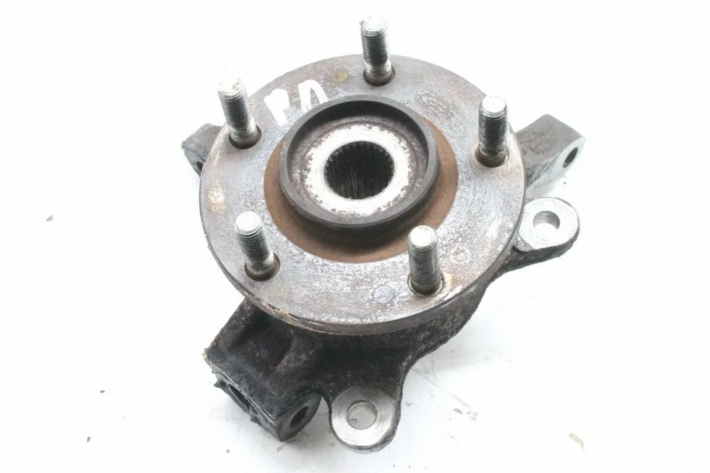 Front wheel hub – Mitsubishi Outlander (2013-2021)