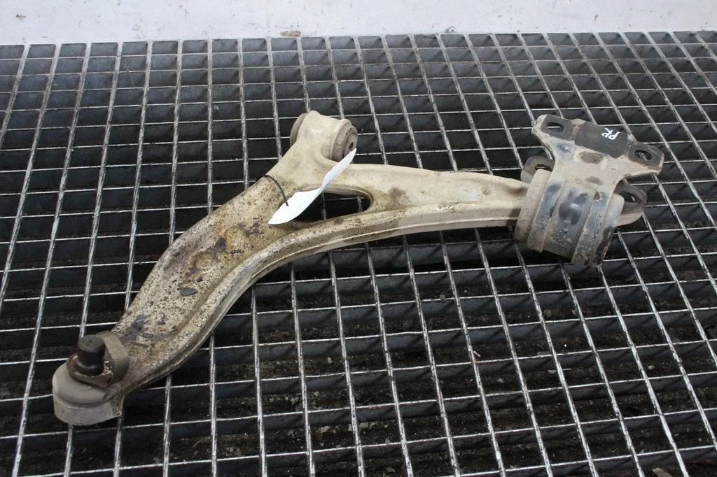 Front lower control arm/wishbone – Ford Focus (2018-)