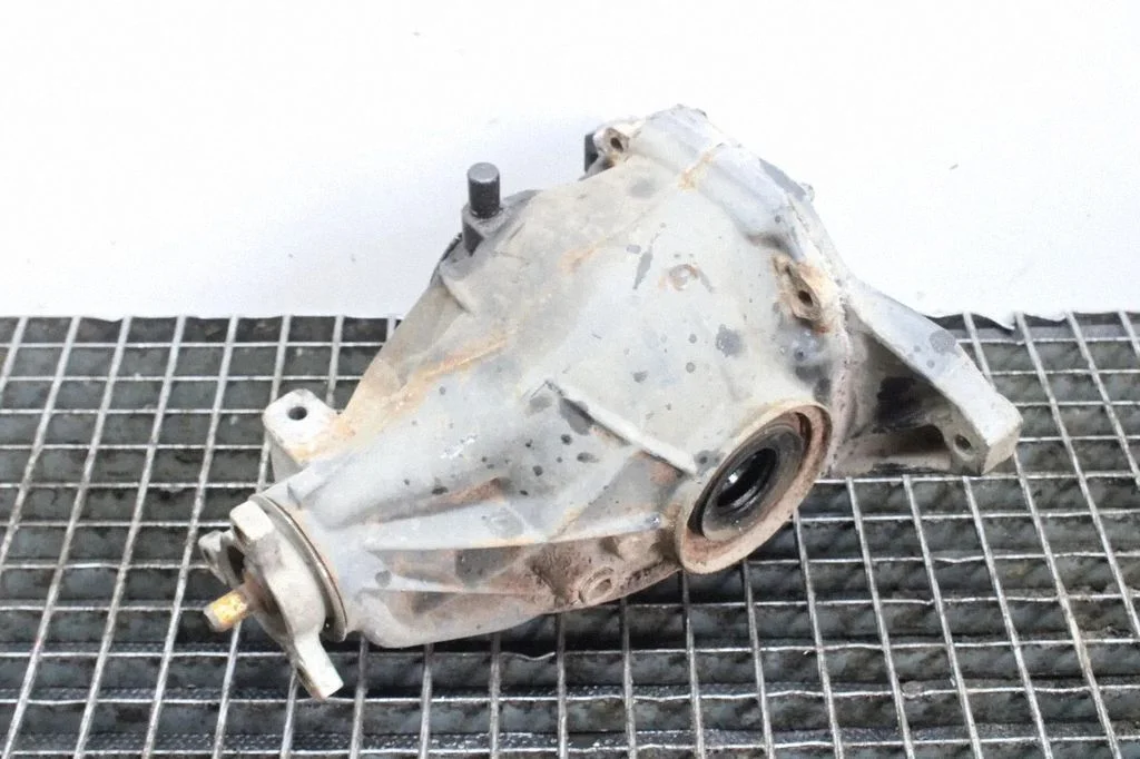 Tagumine reduktor (diferentsiaal) – Mercedes-Benz E-klass W212 (2009-2016)