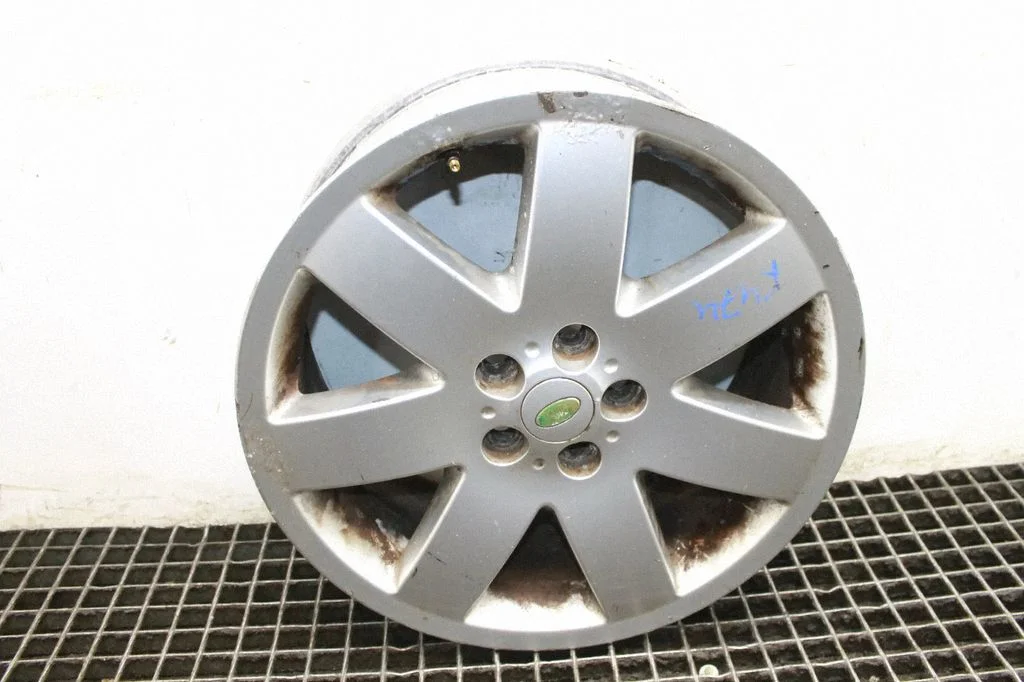 R12 vieglmetāla disks (-i) – Land Rover Range Rover L322 (2002-2012)
