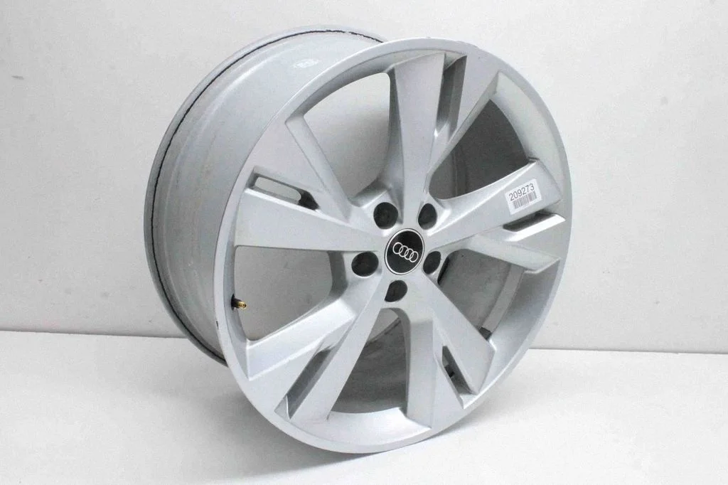 R12 alloy rim – Audi Q4 e-tron (2021-)