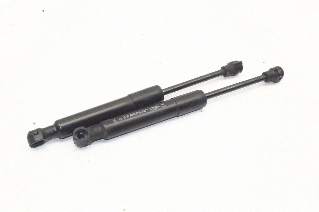 Siłownik maski 654707388R