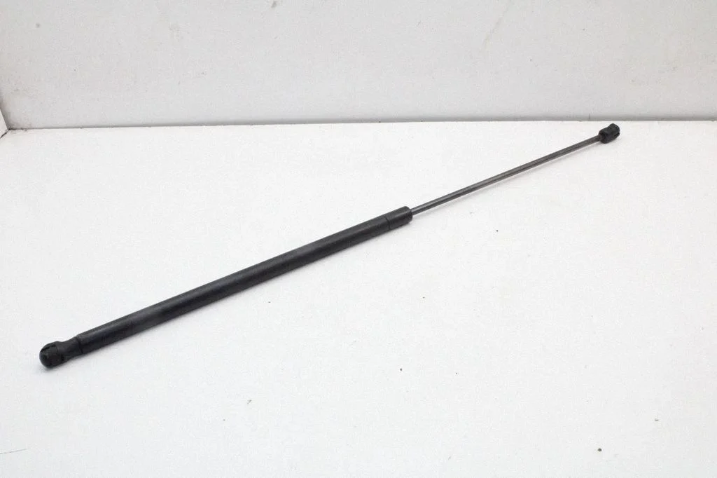 Mootorikapoti amortisaator – Audi A4 S4 B6 8E 8H (2001-2005)