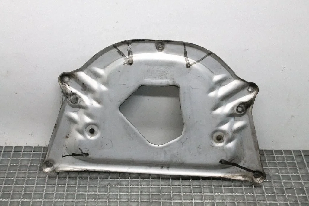Osłona silnika (pod silnik) – BMW Seria 6 E63 E64 (2002-2010)