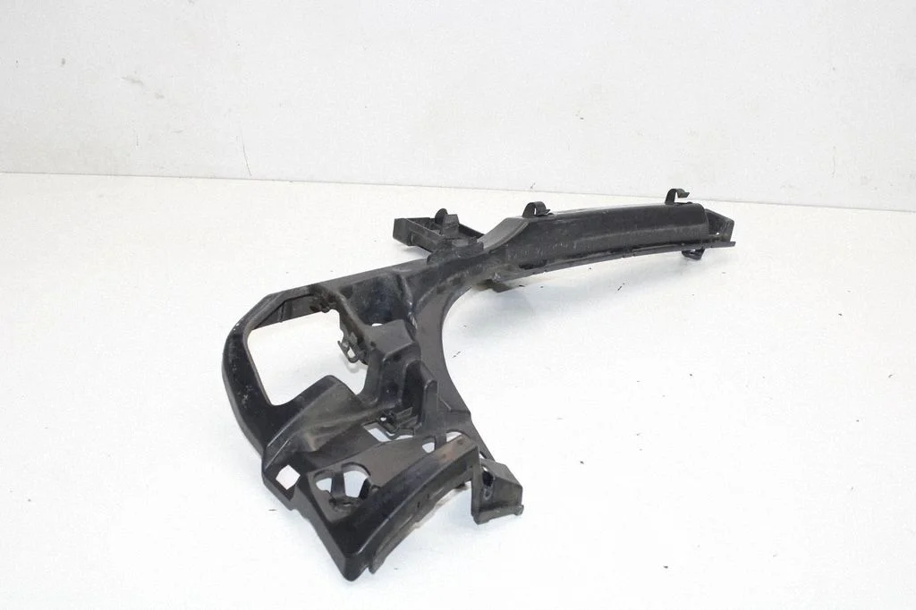 Tagumise kaitseraua kinnitusklamber – BMW 2-seeria F46 (2015-)
