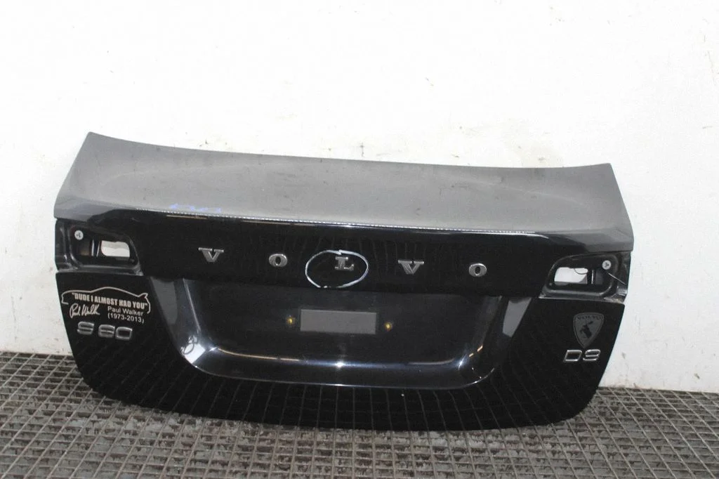 Aizmugurējais vāks (bagāžnieka) – Volvo S60 (2011-2013)