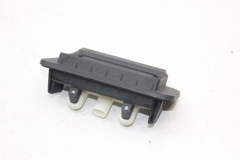 Tailgate/trunk/boot exterior handle – Mercedes-Benz E-Class W212 (2009-2016)