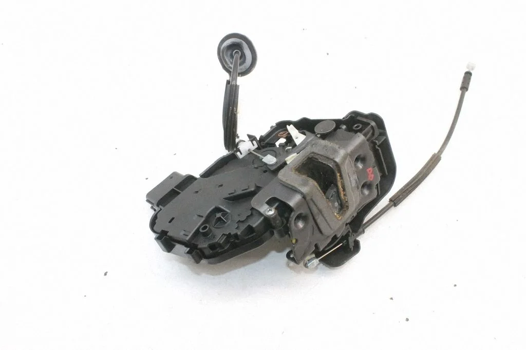 Priekšējo durvju slēdzene – Land Rover Range Rover Sport L320 (2005-2013)