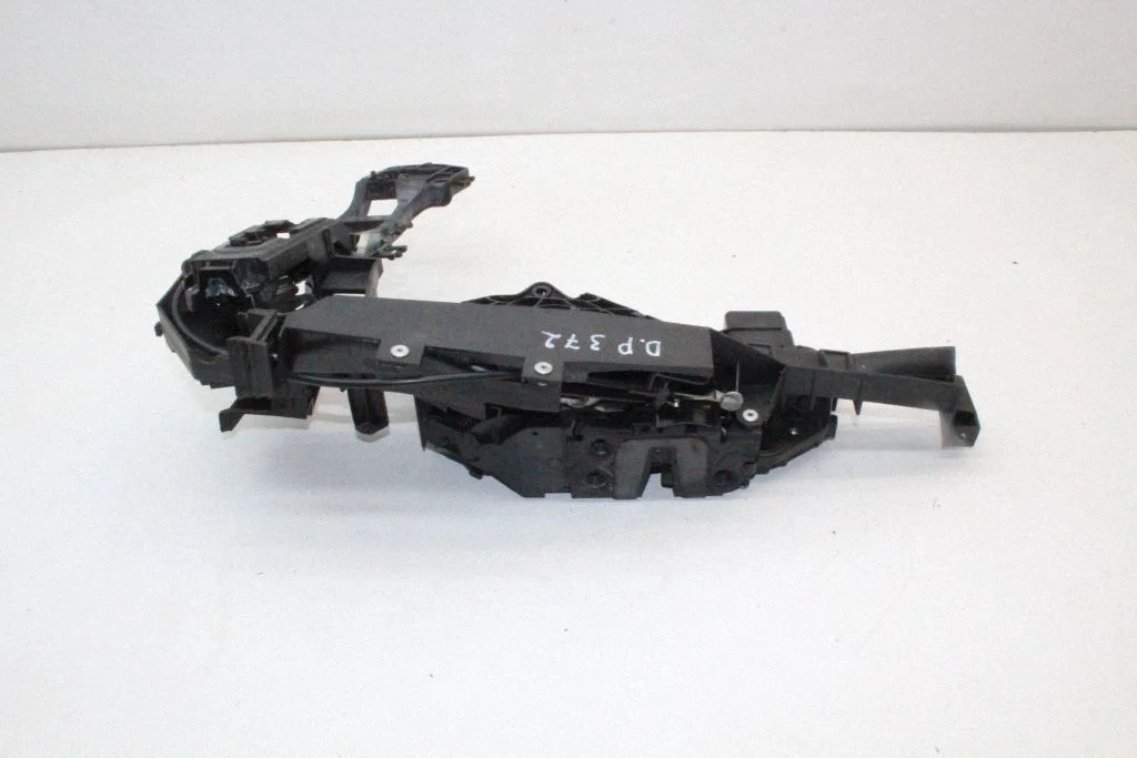 Esiukse lukk – Ford Kuga I (2008-2012)