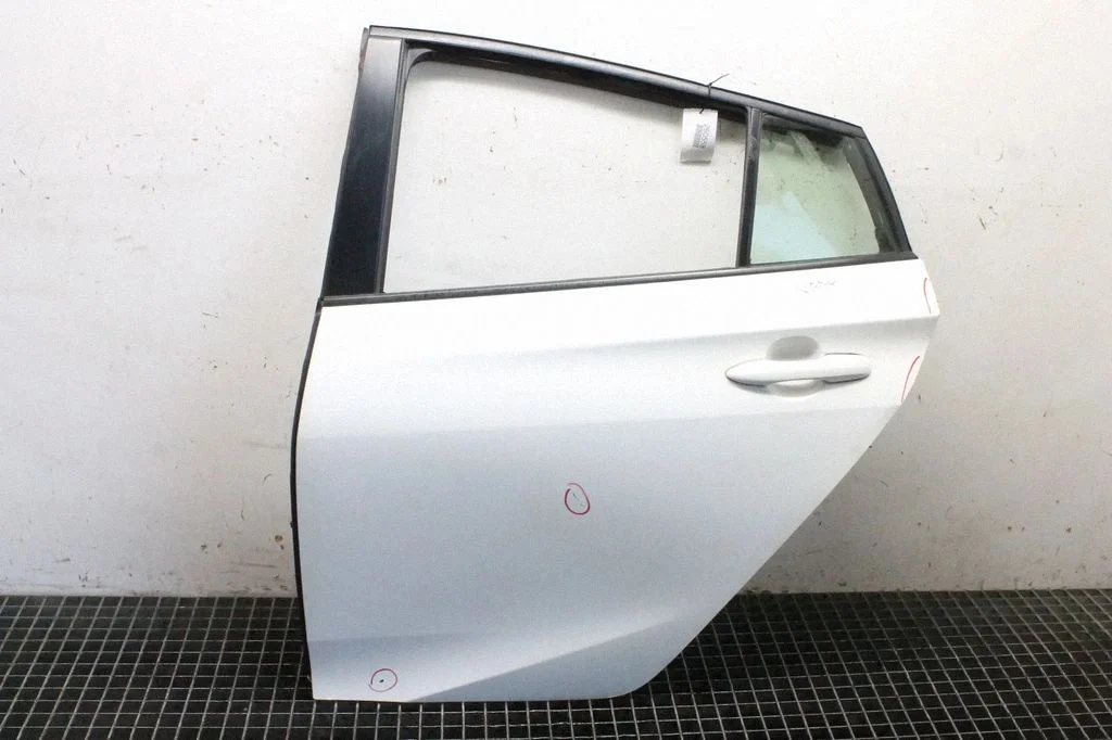 Rear door COLOR040