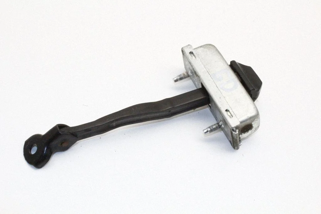 Rear door check strap stopper – Jaguar I-Pace (2018-)