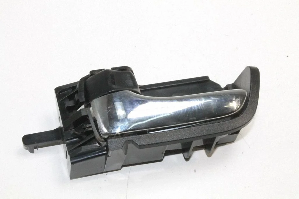 Tagaukse sisemine käepide – Toyota Prius (XW20) (2003-2009)