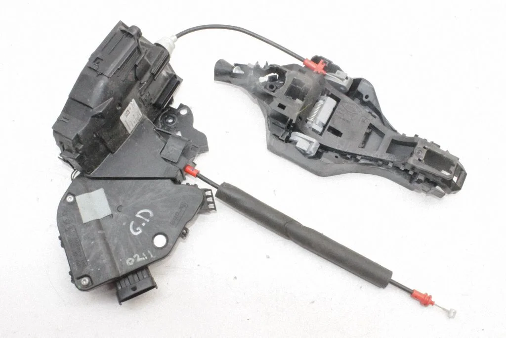 Zamek drzwi tylnych FK7224994AE