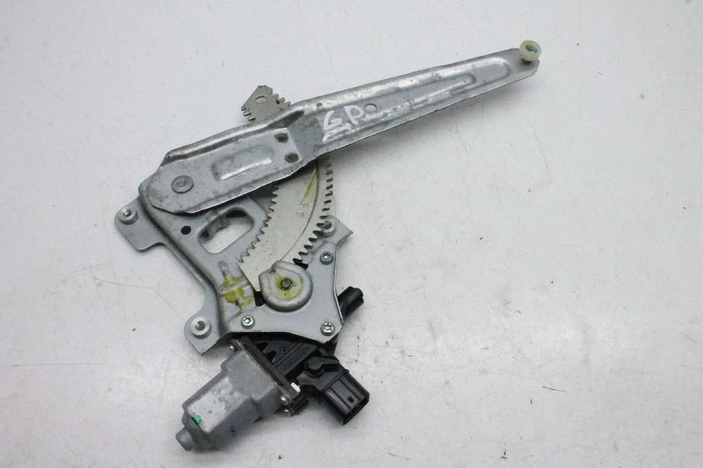 Rear window lifting mechanism without motor – Subaru WRX STI (2007-)