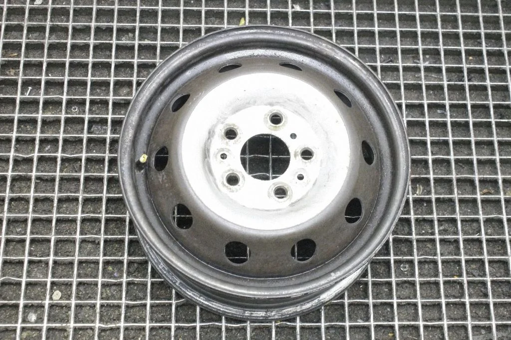 R15 tērauda štancētais disks (-i) – Peugeot Boxer (2015-)