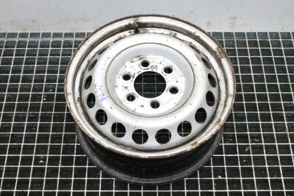 R16 tērauda štancētais disks (-i) – Mercedes-Benz Sprinter W907 W910 (2018-)