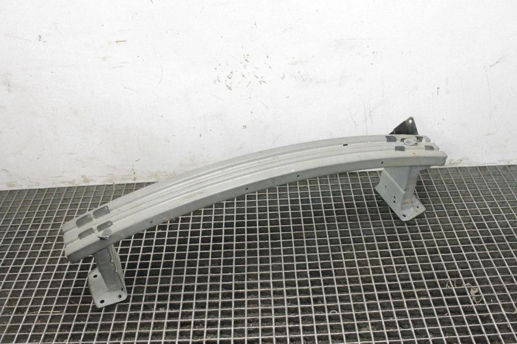 Priekšējā bampera šķērssija 620345SH1A