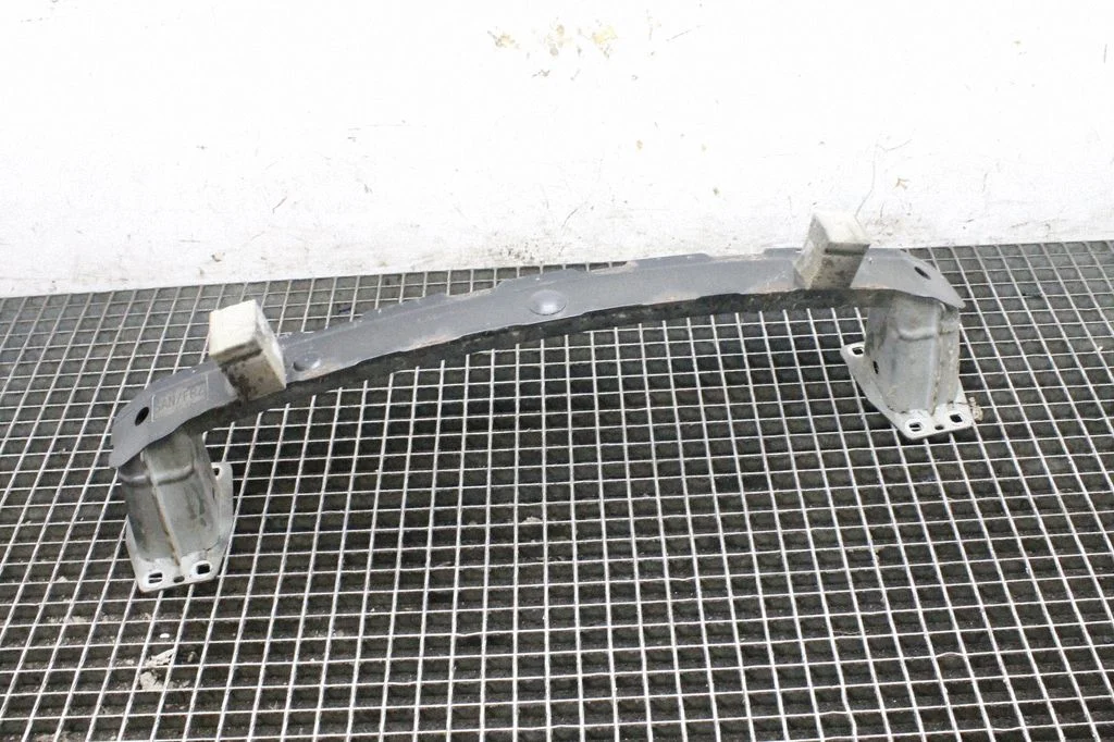 Esistange põikitala – Land Rover Range Rover Evoque L538 (2011-2018)