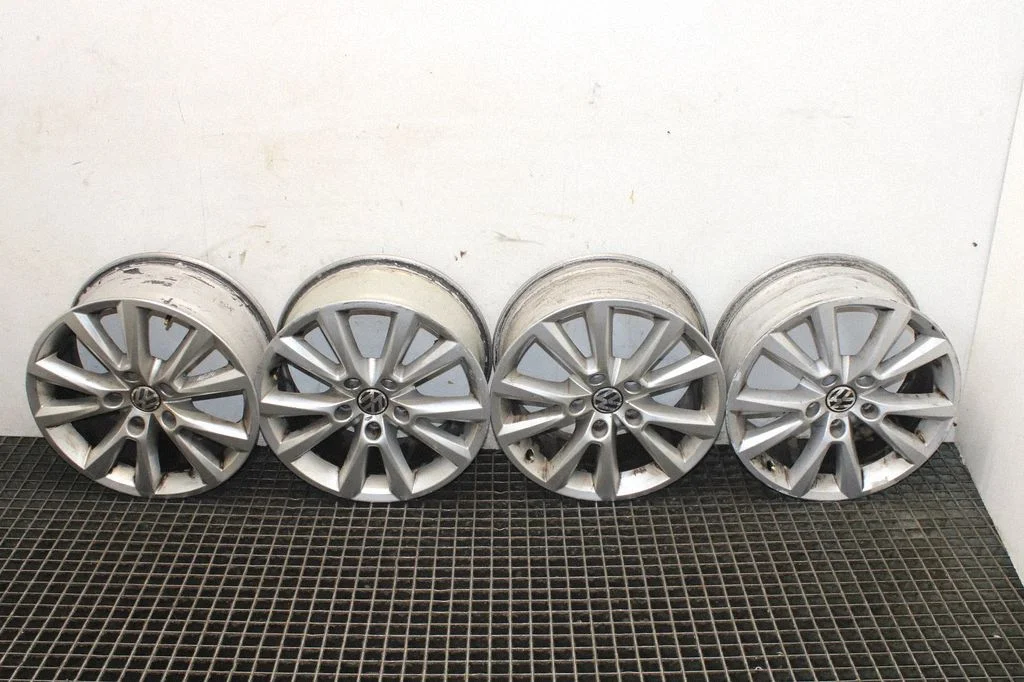 R18 vieglmetāla disks (-i) 7P6601025C