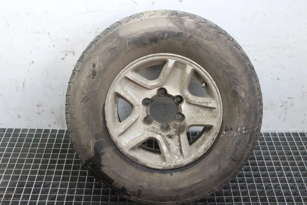 R12 rezerves ritenis – Toyota Land Cruiser (HDJ90) (1996-2002)