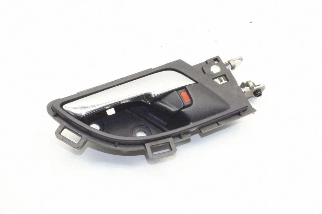 Esiukse sisemine käepide – Honda CR-V (2007-2012)