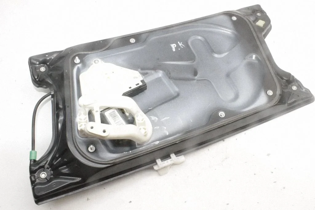 Front door electric window regulator – Land Rover Range Rover Sport L320 (2005-2013)