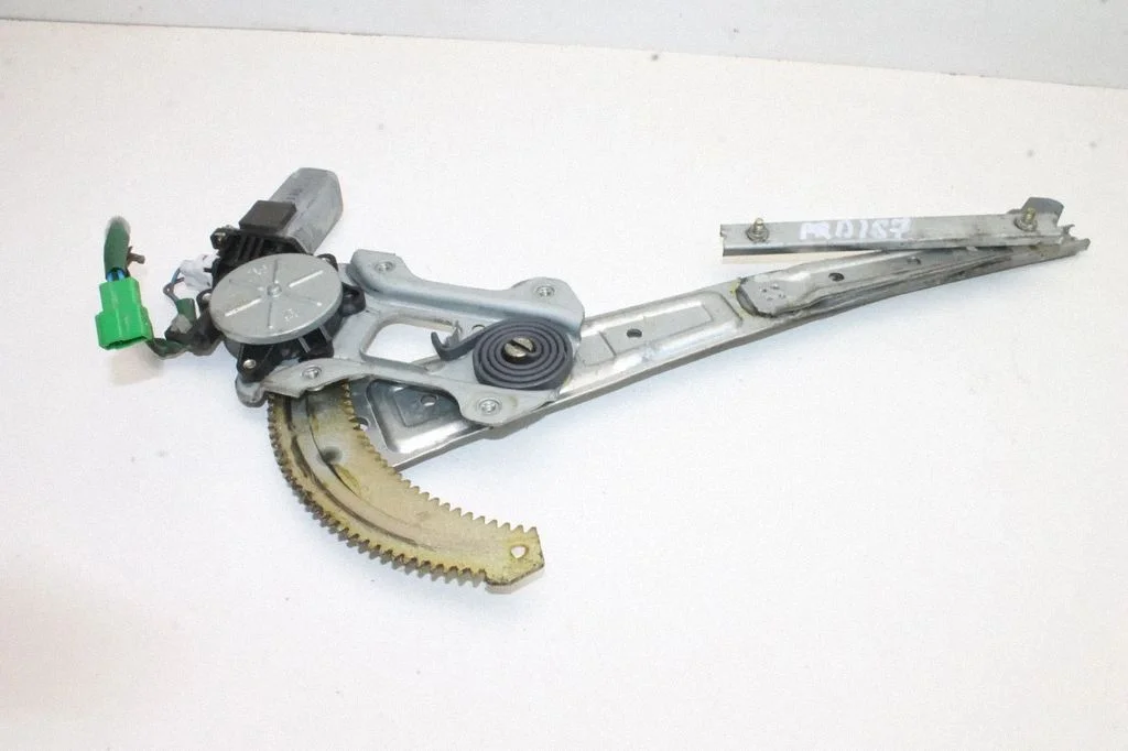 Front door window regulator with motor – Subaru Legacy (1999-2003)