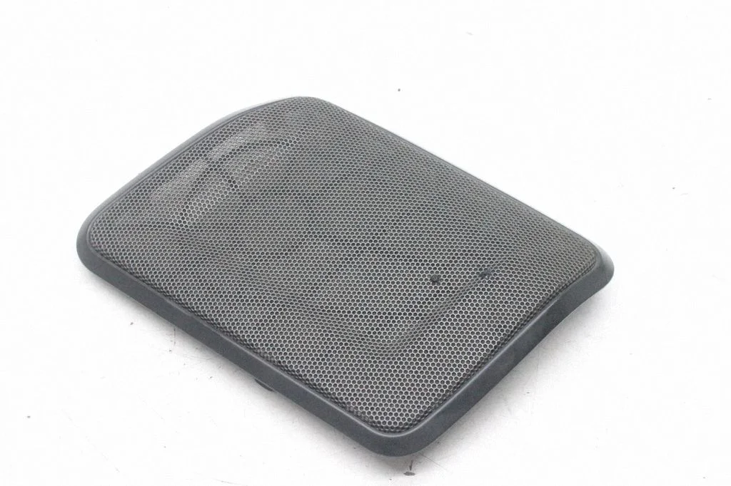 Maskownica głośnika środkowego – BMW Series 4 M4 F82 F83 (2014-2020)