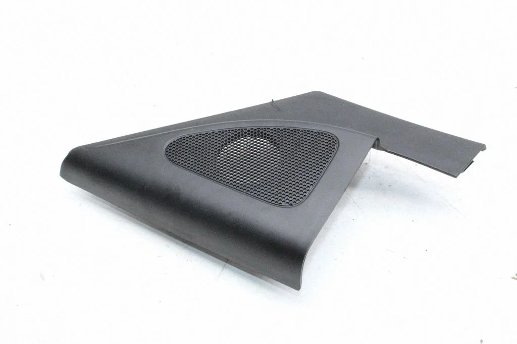 Dash center speaker trim cover – Hyundai Santa Fe (2013-2017)