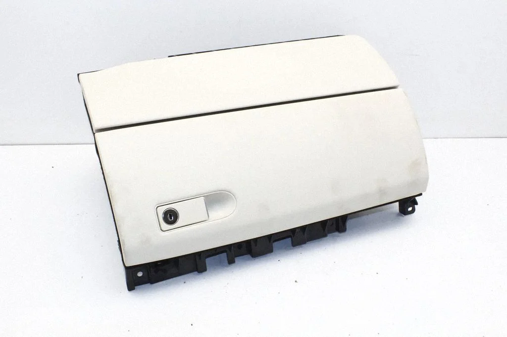 Glove box – Mercedes-Benz CLS-Class C218 X218 (2011-2017)