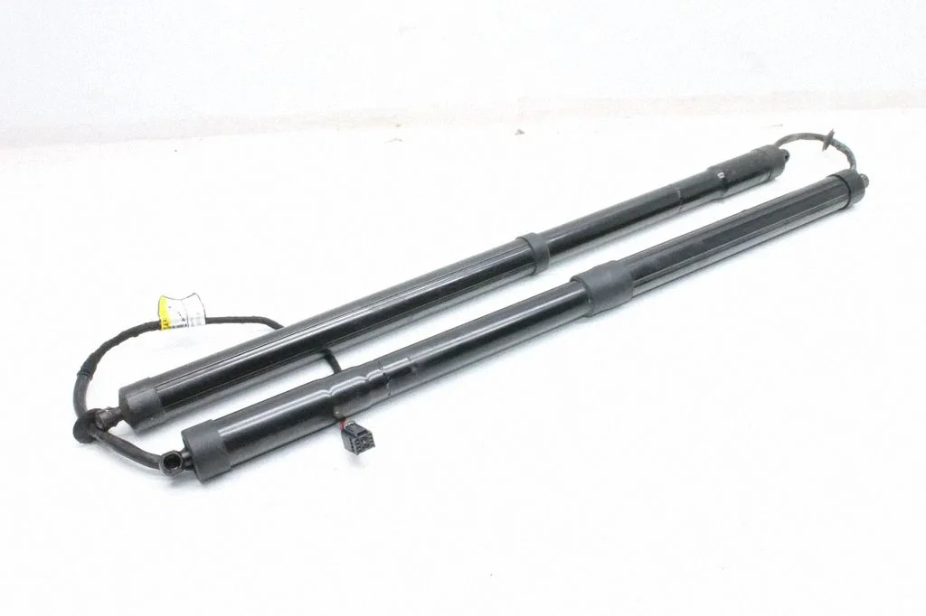 Sprężyny klapy bagażnika – Land Rover Range Rover Sport L320 (2005-2013)