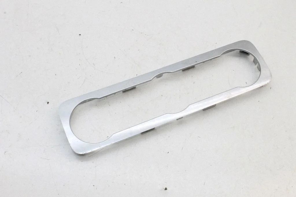 Dashboard glove box trim – Land Rover Range Rover Sport L320 (2005-2013)